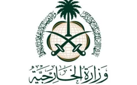 وزير الخارجية السعودي بحث مع نظيره الإيراني أهمية تجنب كل ما من شأنه زعزعة أمن واستقرار المنطقة