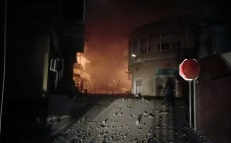ضحيتان في غارة عنيفة على مفرق معركة