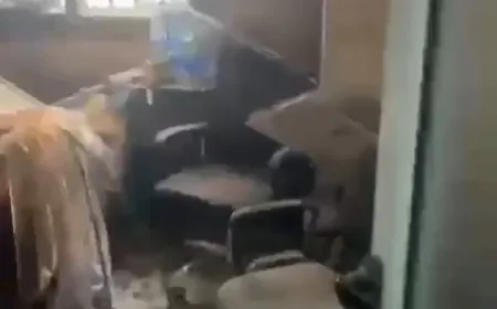 بالفيديو - الأضرار في مستشفى تبنين الحكومي جراء الغارة التي استهدفت منزلاً في البلدة