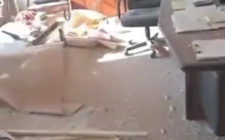 بالفيديو - غارات إسرائيلية تستهدف مستوصفاً في الصرفند