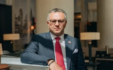 منسق العلاقات العربية لترامب يعلن عن زيارة قريبة إلى بيروت خلال الأيام المقبلة