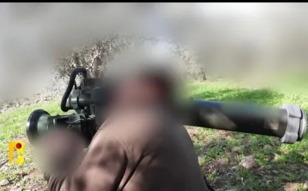 حزب الله ينشر مشاهد لستهداف جرافة عسكرية لجيش العدو المحتل عند الجدار الحدودي