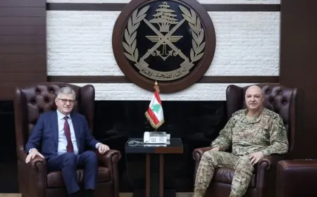 العماد عون استقبل لاكروا وبحثا في الأوضاع العامة في ظل العدوان الإسرائيلي على لبنان