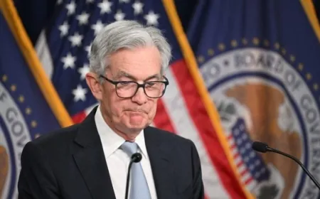 رئيس المركزي الأمريكي: قوة الاقتصاد تتيح تأني خفض الفائدة