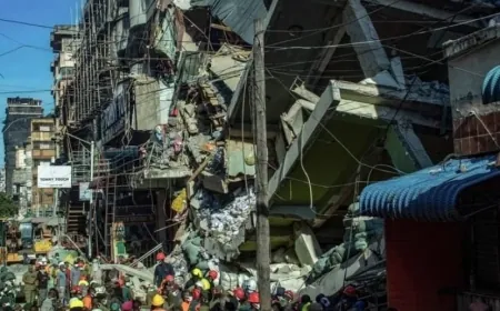 انهيار مبنى من أربعة طوابق يودي بحياة 13 شخصا في تنزانيا