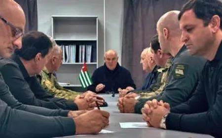 رئيس أبخازيا يستقيل بعد احتجاجات في الإقليم المنشق عن جورجيا