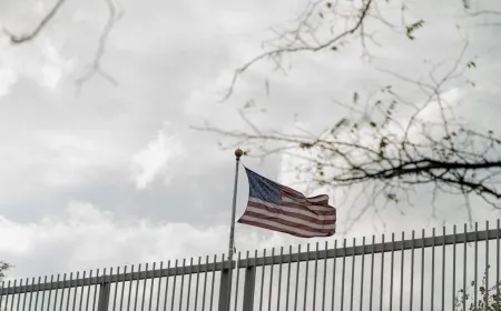 السفارة الأميركية في كييف تعيد فتح أبوابها الخميس