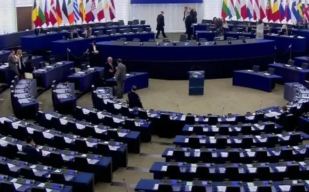 البرلمان الأوروبي يوافق على فريق المفوّضية الجديد