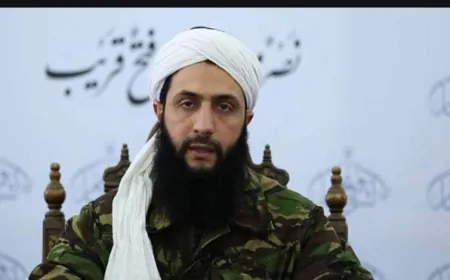 زعيم هيئة تحرير الشام يحث العراق على عدم السماح للحشد الشعبي بالتدخل في سوريا