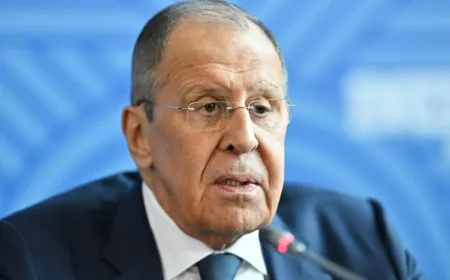 وزير الخارجية الروسي سيرغي ⁧‫لافروف‬⁩: نأمل أن تساعد الاجتماعات المنعقدة في استقرار الوضع في ⁧‫سوريا‬⁩