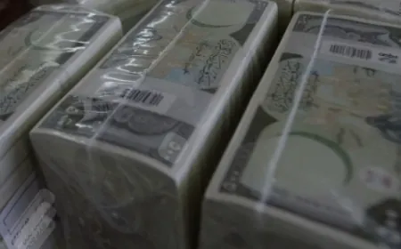 المرصد للحدث: انهيار سعر صرف الليرة السورية إلى 27 ألفا مقابل الدولار
