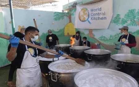 ورلد سنترال كيتشن تفصل عشرات العاملين في غزة بعد "اتهامات" إسرائيلية