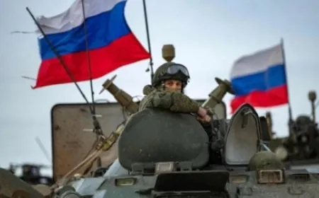 بحماية هيئة تحرير الشام... القوات الروسية تغادر نحو اللاذقية
