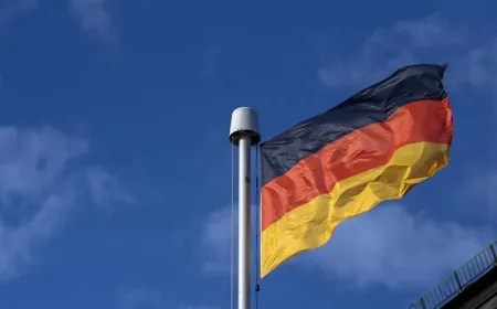 اعتقال صيني بقاعدة بحرية ألمانية والادعاء ينظر في اتهامه بالتجسس