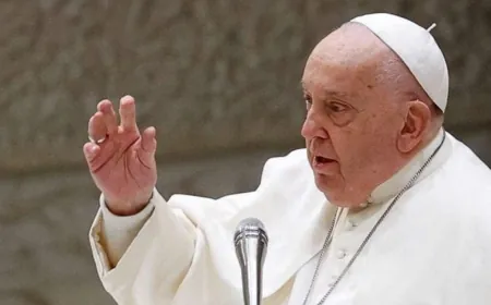 إسرائيل تتّهم البابا فرنسيس بـ"ازدواجية المعايير" بعد انتقاده ضرباتها في غزة