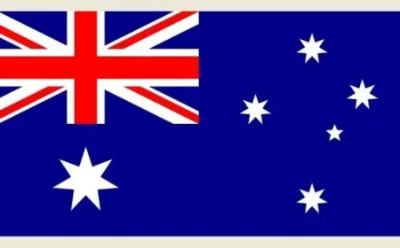 فرق الإطفاء تكافح حريق غابات ضخما في جنوب شرق أوستراليا