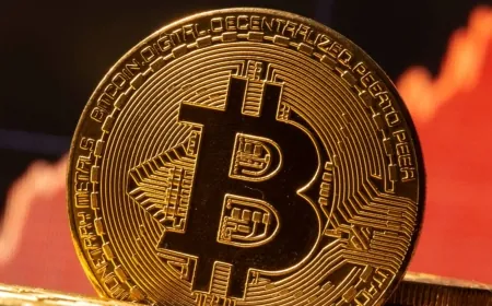 انتعاش "بتكوين" يتلاشى في الأيام الأخيرة من عام قياسي