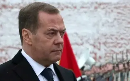 مدفيديف: لا صداقة بين موسكو وواشنطن لقرن مقبل.. وأي نزاع سيتطور لحرب نووية