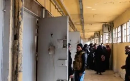 بعد إفراغ السّجون السوريّة.. رقمٌ صادم لعدد المعتقلين والمختفين قسراً