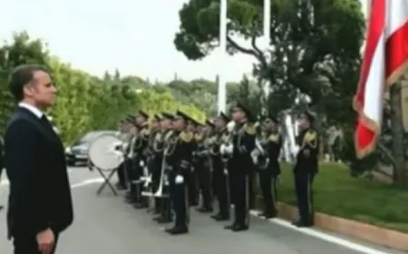 الرئيس الفرنسي يلتقي الرئيس اللبناني في قصر  بعبدا