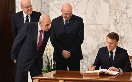 هذا ما كتبه ماكرون في السجل الذهبي