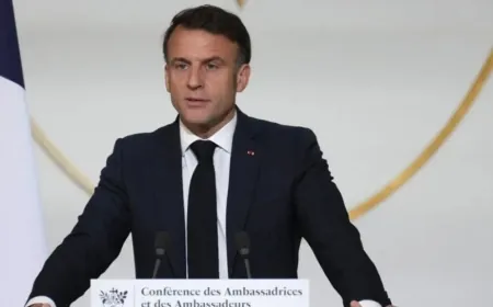 الرئيس ماكرون خلال القمة البنانية – الفرنسية في قصر بعبدا