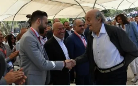 جنبلاط: لا نستطيع أن نشكل حكومة بدون شيعة والأفضل أن لا تكون حكومة سياسية أو برلمانية