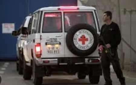 طواقم الصليب الأحمر بسجن عوفر تستكمل فحص الأسرى والأسيرات الفلسطينيين الذين سيفرج عنهم