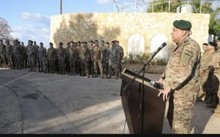 عوده تفقد قيادة لواء المشاة الخامس في الجنوب: الجيش هو خشبة الخلاص للبنان