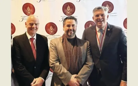 وزير الاقتصاد شارك في احتفال تكريم اميركيين من اصول شرق اوسطية وعربية سيعملون ضمن فريق ترامب