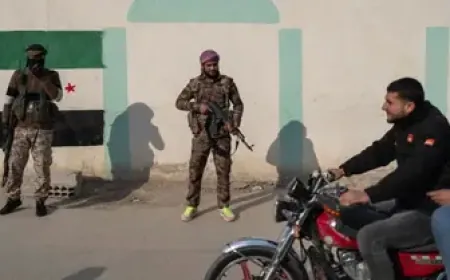 الدفاع السورية: لا سلاح خارج الدولة وسنمنع اندلاع حرب أهلية