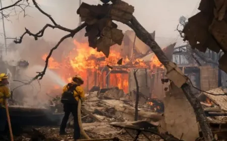 حرائق لوس أنجلس تتجدد وأوامر بالإخلاء لأكثر من 50 ألف شخص