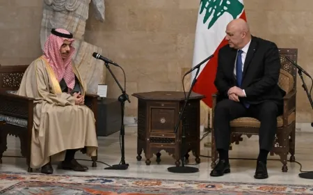وزير الخارجية السعودي في لبنان لبحث تعزيز العلاقات