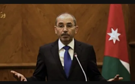 وزير خارجية الأردن ردا على مقترح ترامب نقل سكان غزة: "رفضنا للتهجير ثابت ولا يتغير"