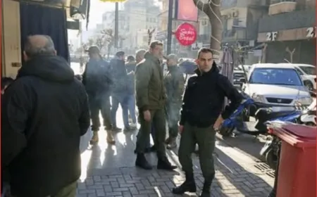 شرطة بلدية طرابلس تُحرر الأرصفة في منطقتي عزمي ونديم الجسر