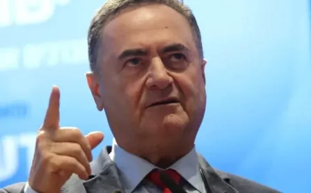 وزير الدفاع الإسرائيلي من جبل الشيخ: سنبقى لفترة غير محددة