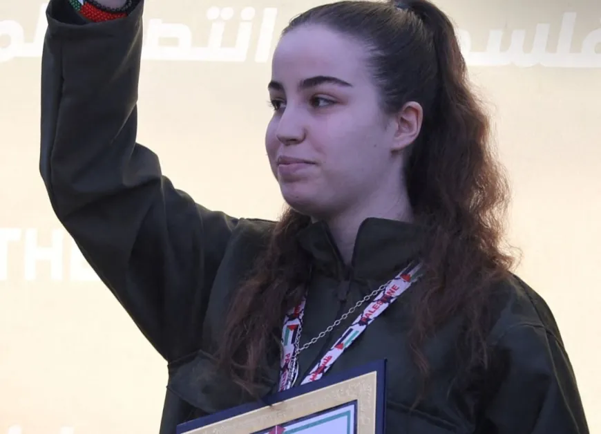 ‏«‎حماس» سلمت المجندة الإسرائيلية أغام بيرغر لطواقم الصليب الأحمر في ‎جباليا شمال ‎غزة في ثالث عملية تبادل منذ دخول اتفاق غزة حيز التنفيذ