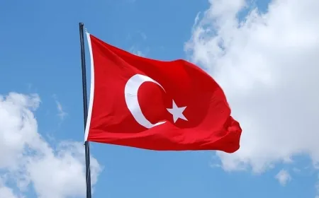 رويترز: الرئيس التركي رجب طيب أردوغان يستقبل الرئيس السوري بمراسم ترحيب رسمية اليوم