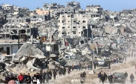 قطر: الدول العربية لديها خطط لإعادة إعمار غزة مع بقاء الفلسطينيين في القطاع