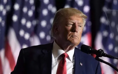 ترامب يوقع أمرًا تنفيذيًا يحظر فيه مشاركة المتحولات جنسيًا في المسابقات الرياضية النسائية