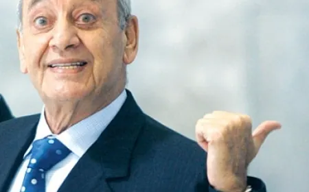 "Maitre بري".. العرّاب الذي صادر الدولة وحوّل البرلمان إلى مقبرة للبنان!