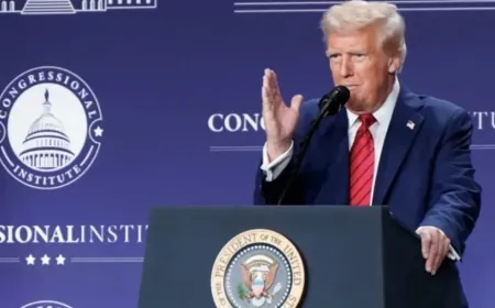 ترامب: ندرس فرض رسوم جمركية على السيارات