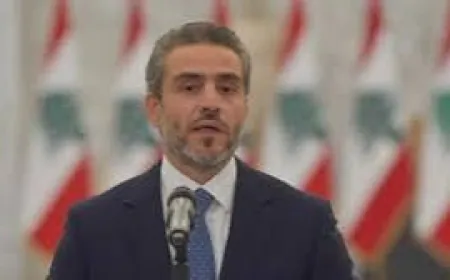 الاتّصال بأمين عام مجلس الوزراء محمود مكية للتوجّه إلى قصر بعبدا