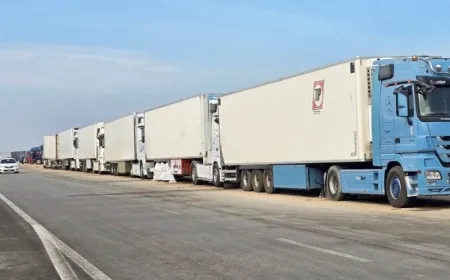 محافظ شمال سيناء: يكشف عدد الشاحنات التي دخلت غزة منذ وقف النار