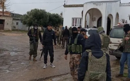 نائب رئيس بلدية حدودية يعلق على الأحداث عند الحدود اللبنانية - السورية: المعارك الجارية حالياً هي في مناطق لبنانية صافية!