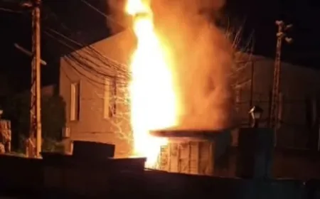 احتراق غرفة مولد كهربائي في الكورة