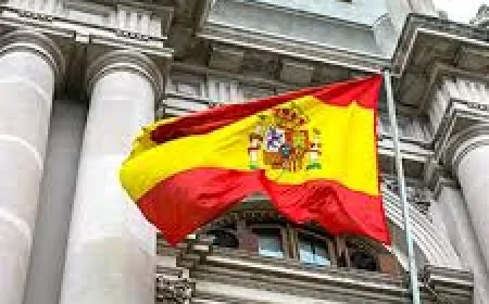 رئيس وزراء إسبانيا: لن نسمح بتنفيذ خطة ترمب وتهجير أهالي غزة