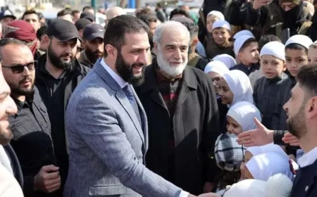 الشرع يصل الى اللاذقية في أول زيارة للساحل السوري