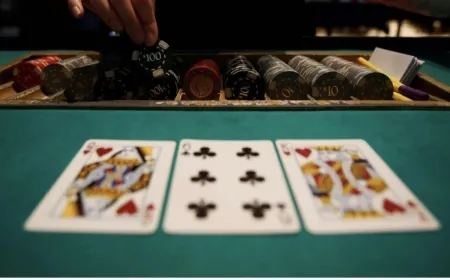 زوج فاشينيستا "مشهورة" بقبضة الأمن!