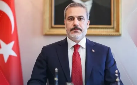 وزير الخارجية التركي يعتزم إجراء محادثات مع لافروف